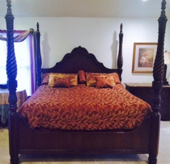 Thomasville Hemingway Bedroom Four Poster King Size Bed 