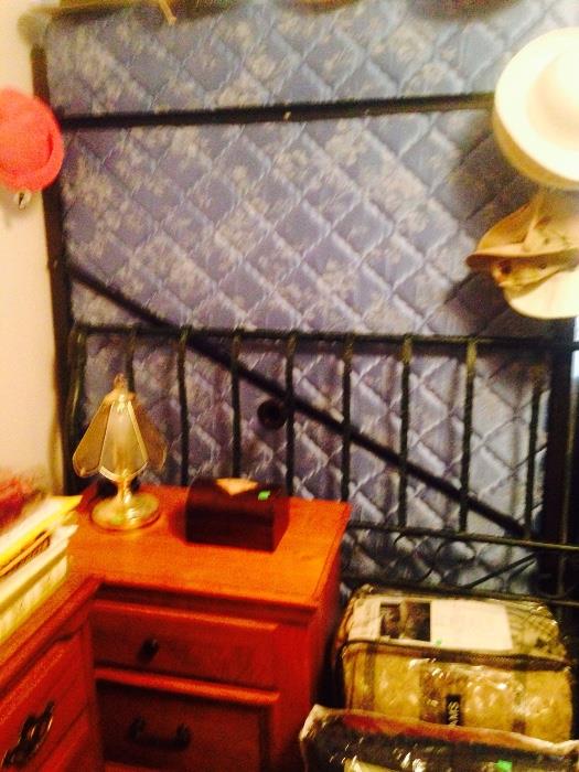 Iron bed w mattress and boxsprings