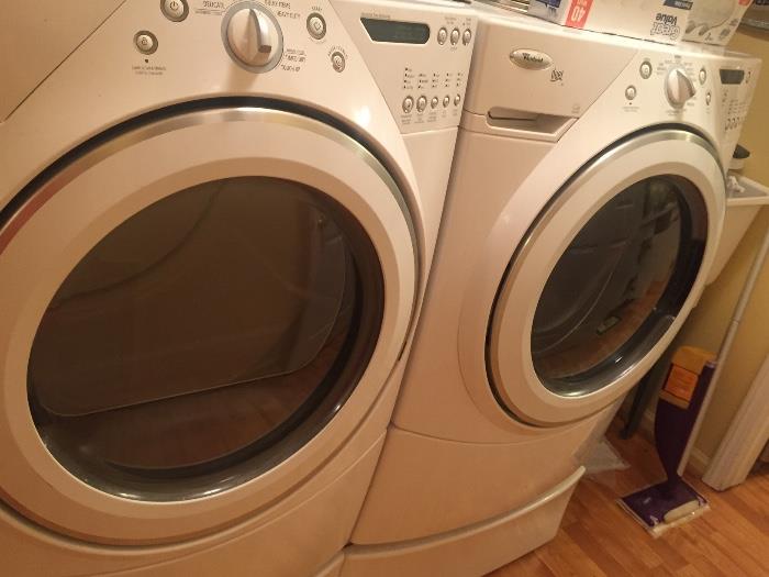 FRONT LOAD WASHER & DRYER