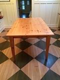 Pottery Barn table 60 x 36 x 30h