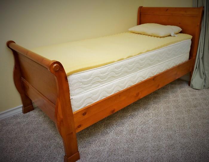 Pine twin size sleigh bed
