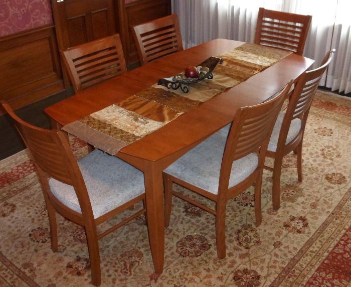 Cherry Dining Table w/ Leaf & Six Chairs