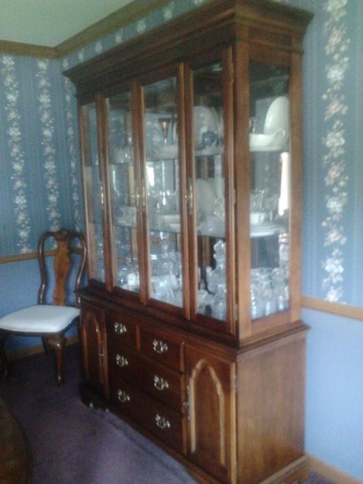 Bernhardt China Cabinet  (Items in the china cabinet are NOT for sale.)