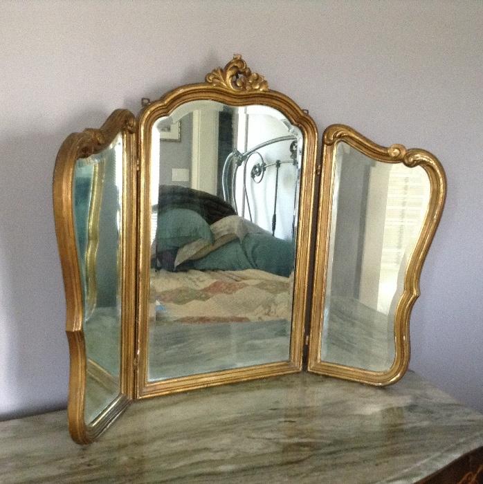 Lovely 3 part gilt mirror - can sit or hang