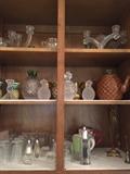candle holders, pineapple items, glassware