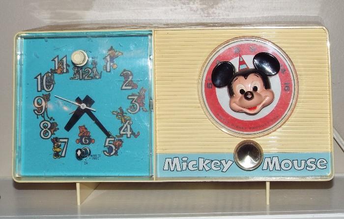 ANTIQUE MICKEY MOUSE RADIO AND CLOCK