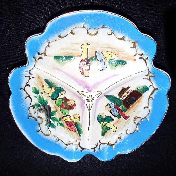 ANTIQUE HAND PAINTED JAPANESE DIVIDED PLATE