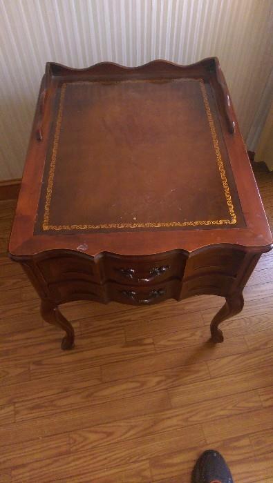 Other Leather Top Table really clean and fine....it all has to sell, come on down