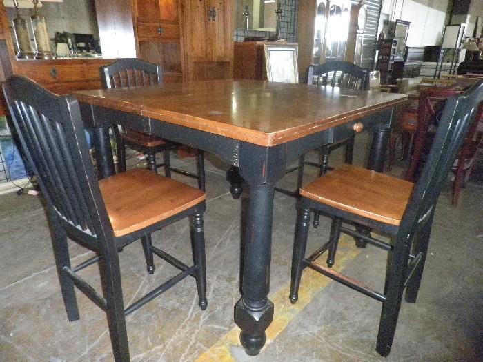 table and 4 stools