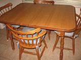 Maple dinette with leaf and for dining chairs