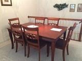 Dining Room Table & Chairs