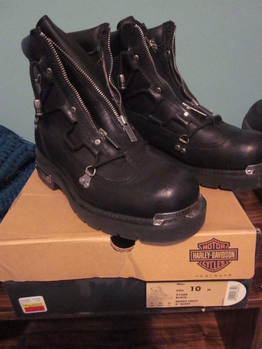 Size 10 Men's Riding Boots - Harley Davidson.  New, Never Worn!