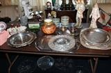 silver/glassware/vases
