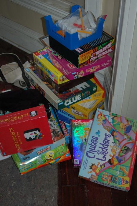 Children's games and tons of books!