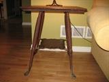 Beautiful oak parlor table