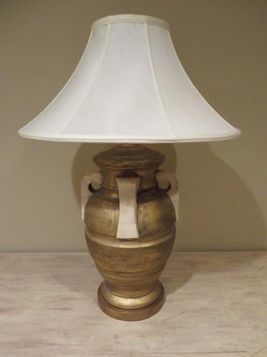 GOLD URN LAMP
