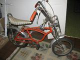 SCHWINN ORANGE KRATE 1968 BANANA SEAT
THE CADILLAC OF BIKES. GREAT CONDITION