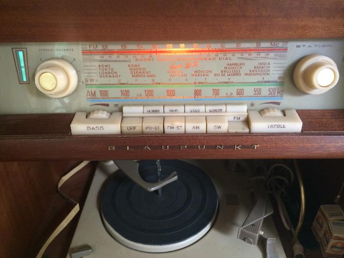 1958 Blaupunkt Console Radio/Shortwave & Turntable