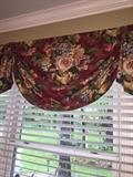 COUNTRY STYLE FLOWER CURTAINS