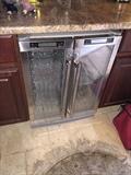 WINE FRIDGE / COOLER ( NOT WORKING ) SOLD AS IS