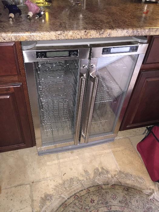 WINE FRIDGE / COOLER ( NOT WORKING ) SOLD AS IS