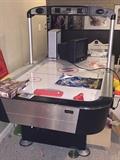 AIR HOCKEY GAME TABLE