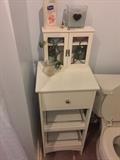 WHITE BATHROOM CABINET