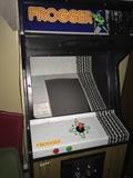 FROGGER ARCADE MACHINE