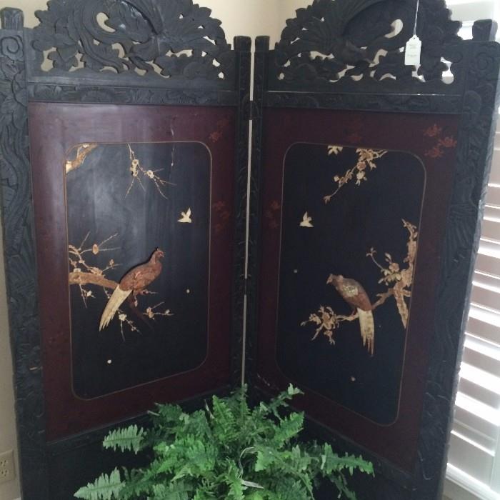 Antique Asian screen with great dimensional bird carvings