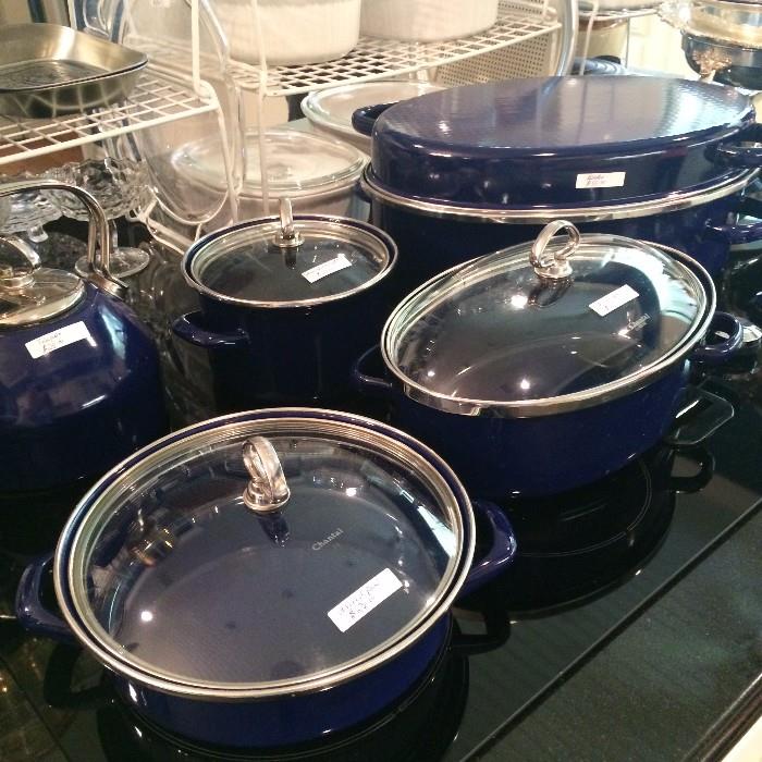             Chantal colbalt blue cookware