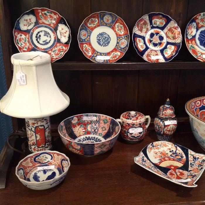       Various sizes and shapes of Imari