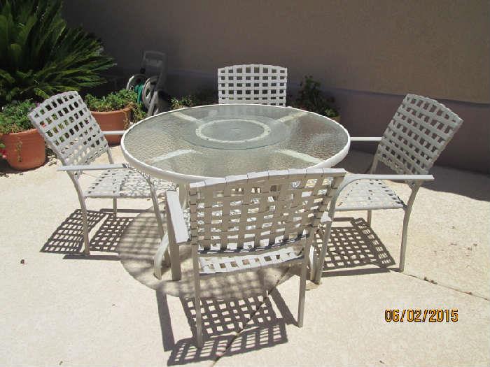 Lazy Susan comes with table and 4 chairs