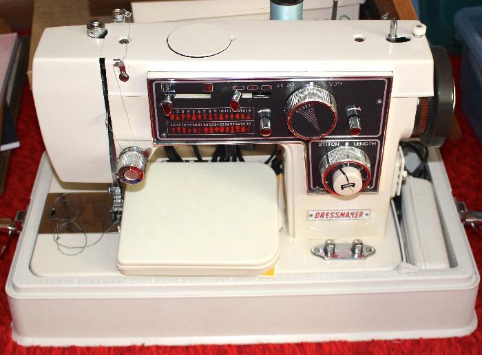 Nice looking sewing machine.  I haven't heard of this brand before, but I'm the gal that gets the heeby-jeebies in Joanne Fabrics, so don't pay me any mind, lol!