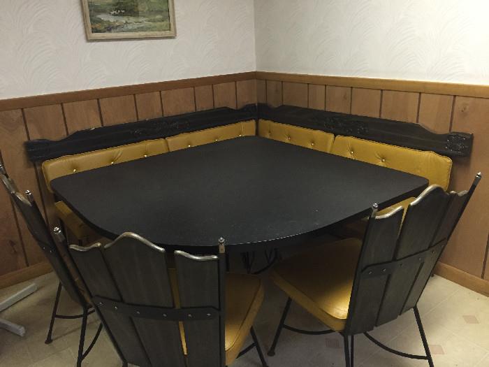 This is an absolutely darling 1970's Dinette, perfect for a corner as a booth!