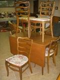Drop-leaf table anc chairs.