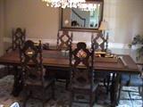 NICE CARVED WALNUT DINING ROOM SET WITH 6 CHAIRS