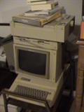 APPLE 2 COMPUTER---THE SECOND ONE THEY MADE---1983