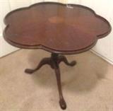 Vintage Queen Anne Style Mahogany Scalloped Edge Table
