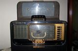 Zenith Trans-Oceanic multiband radio--looks great, works great.