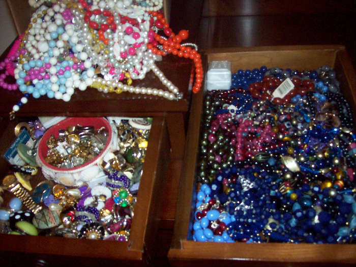 Several drawers of vintage costume jewelry. Watch for more details and pictures after we sort it out.
