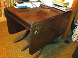 Lovely vintage drop-leaf table, Duncan Phyfe style pedestal and feet. Another great repurpose project.