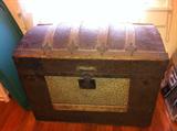 Antique trunk (no drawer).