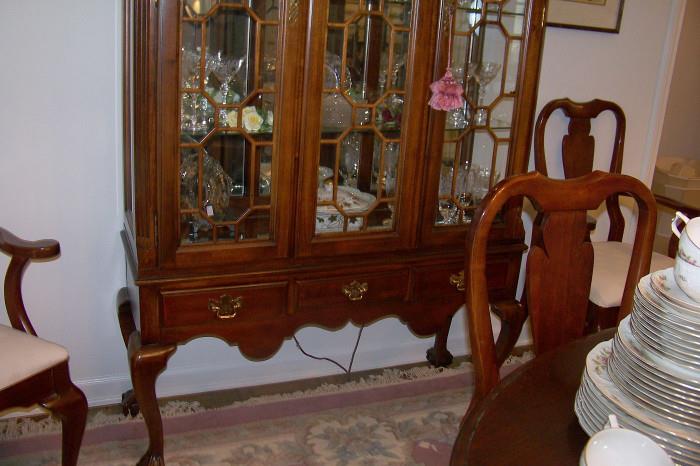 Base of the china cabinet