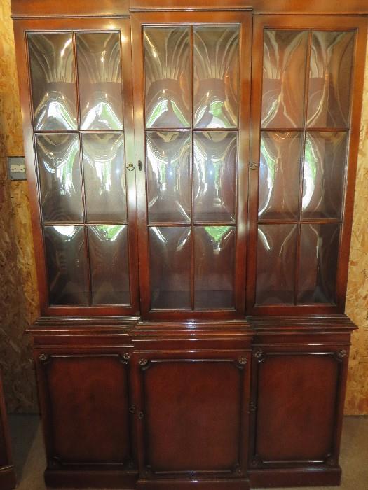 REGENCY MAHOGANY BREAKFRONT
BLOWOUT GLASS
