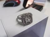 3 karat diamond ring
