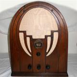Old Philco Radio, Cabinet in great condition