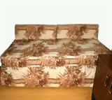 Old Florida Style Tropical Print Day Bed