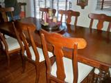 Ethan Allen British Classics Dining table w/10 chairs