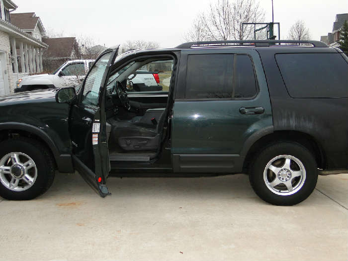 2003 Ford Explorer XLT