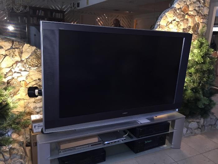 Large screen flat front TV